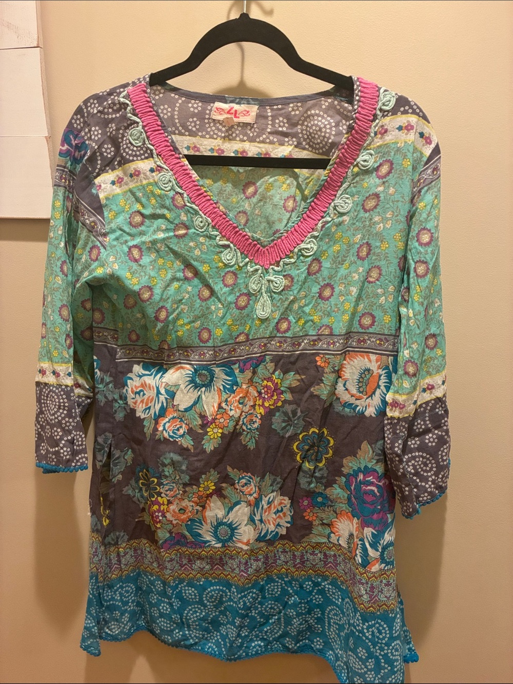 Boho Floral V‑Neck Tunic Top — Teal, Gray & Pink Trim